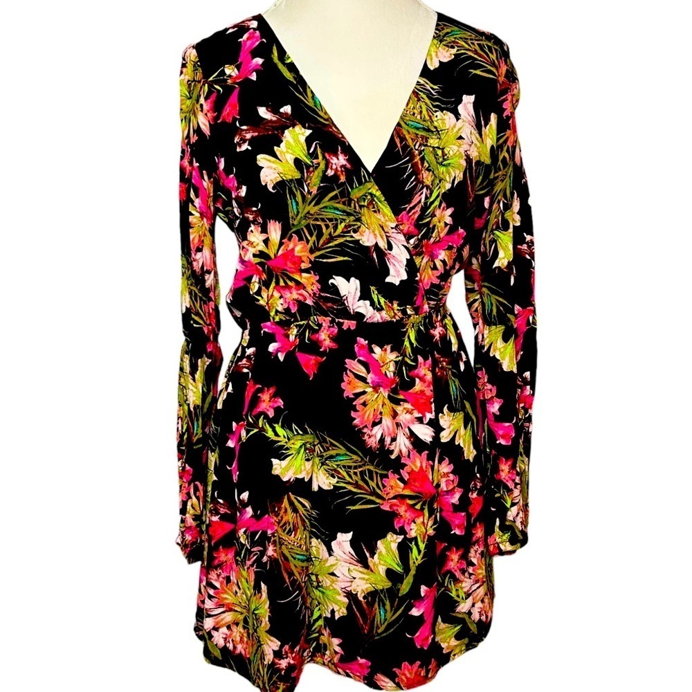 LOVERS + FRIENDS Dress Floral Flowers Mini Black Pink Green Size Medium Like new - Picture 6 of 6